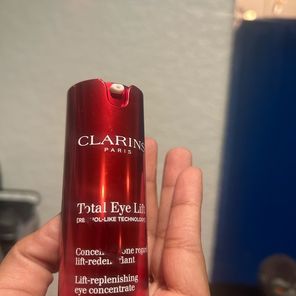 Clarins Total Eye Lift - Picture 3 of 4